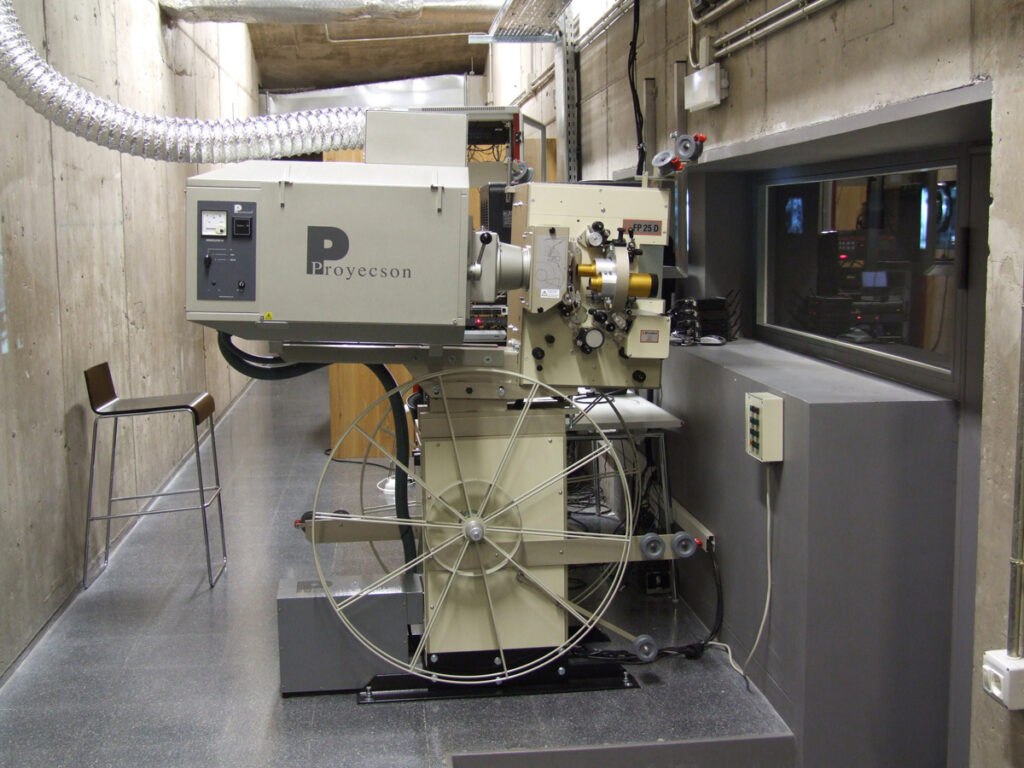 Proyector de cine de El TEA